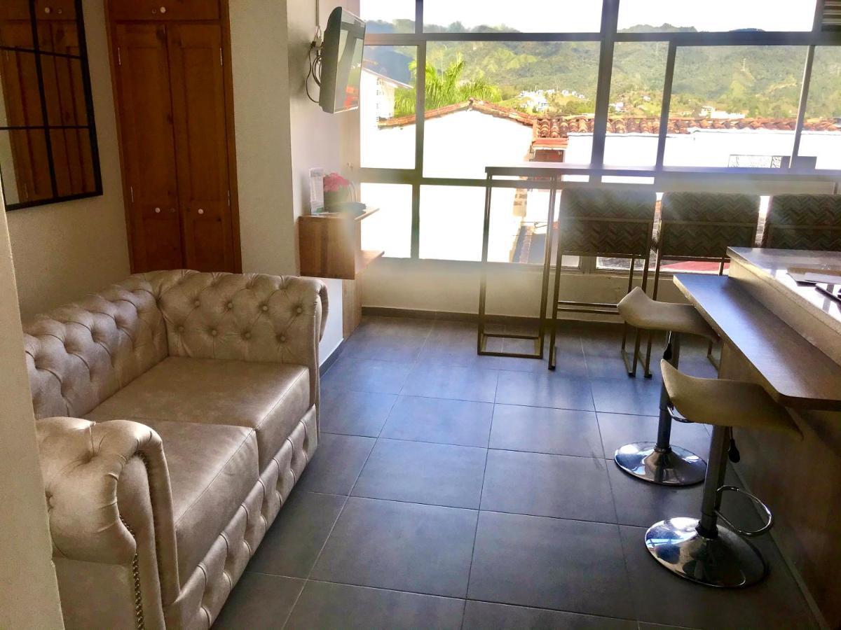 Aptos Vista Al Embalse, Frente Al Lago, Restaurantes, Bares Guatapé Zewnętrze zdjęcie